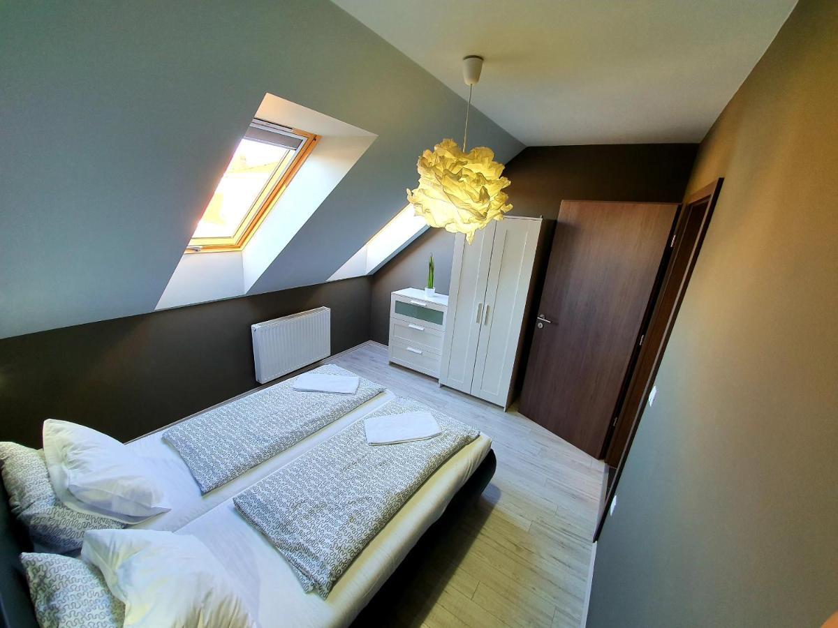 Intro Apartman シャールヴァール エクステリア 写真